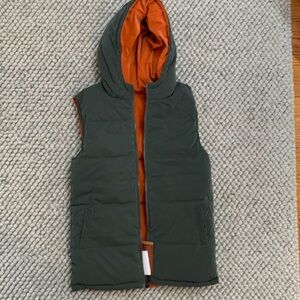 Appaman NWT reversible hooded puffer vest - size 14